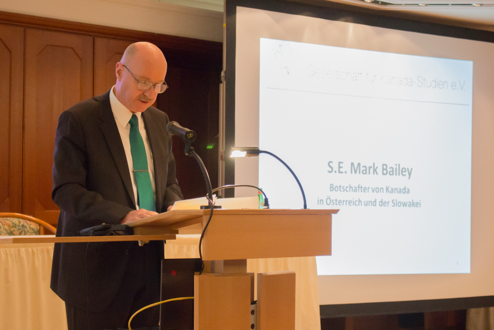 Botschafter Mark Bailey eröffnet die 36. GKS-Jahrestagung zum Thema 